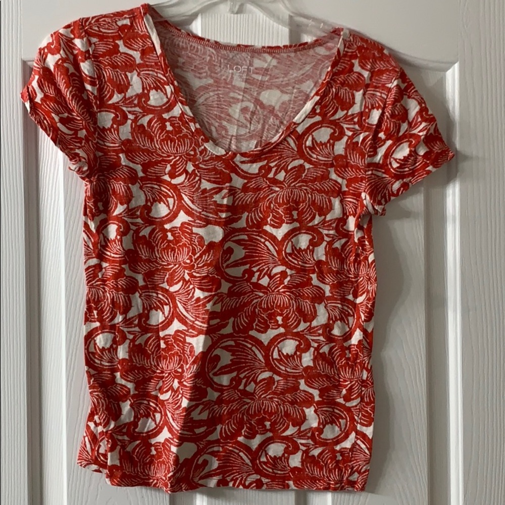 Floral print tee